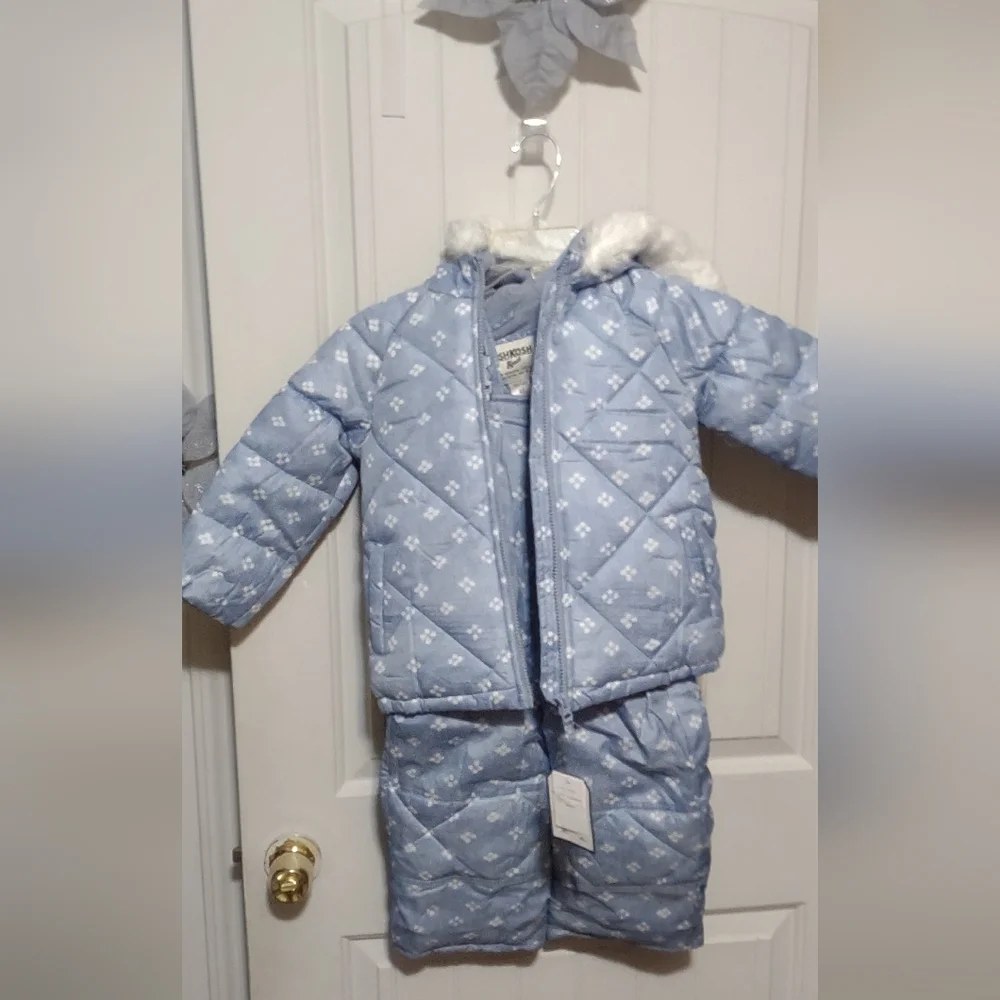 New condition set Oshkosh for girls size 4